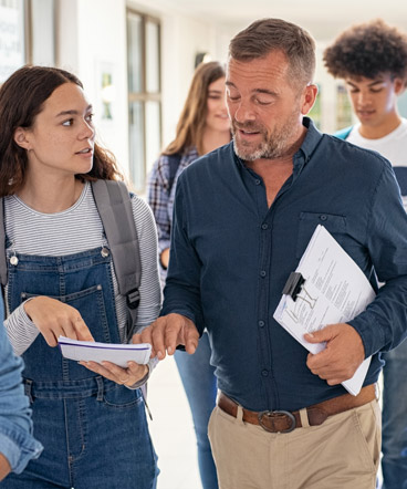 Yes-College-afbeelding-home-waarom-kiezen-voor-yes-college-mentor YES College Den Haag afbeelding eigen mentor